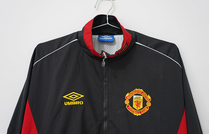 Manchester United 96/97 Manchester United Red Black Windbreaker 10