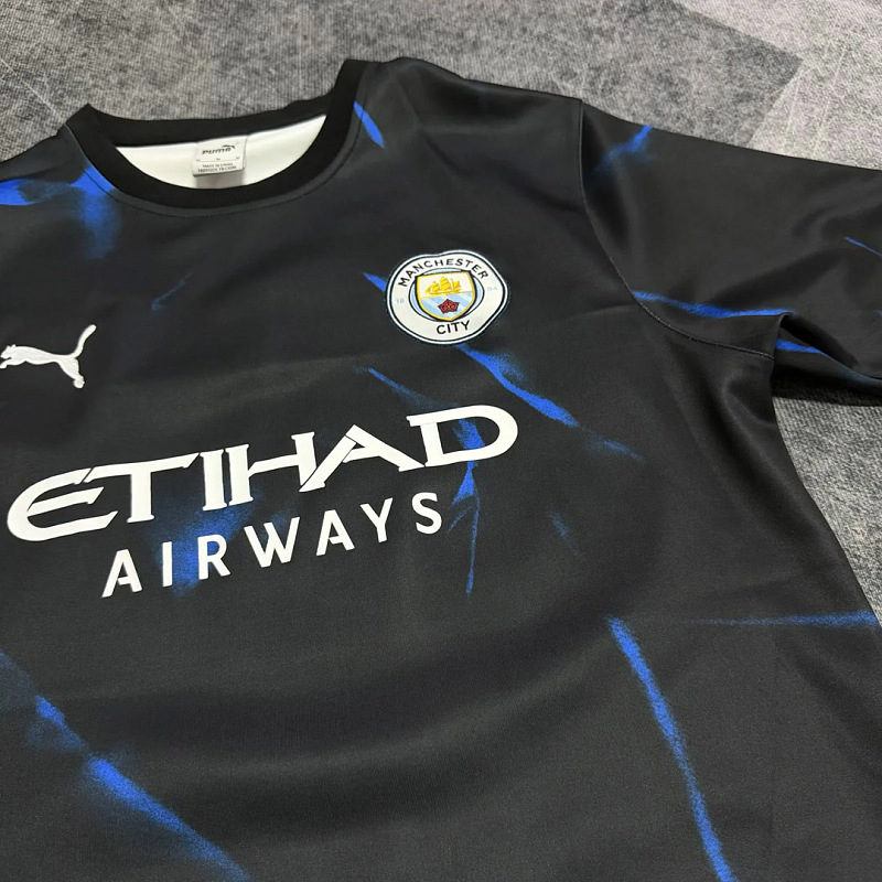 Manchester City 26/27 Manchester City Retro Inspired Black Blue Short Sleeve Sweatshirt 3
