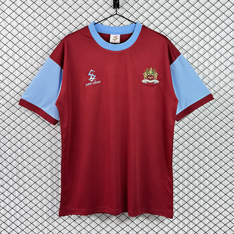 Burnley Soccer 00/01 Burnley Home Retro