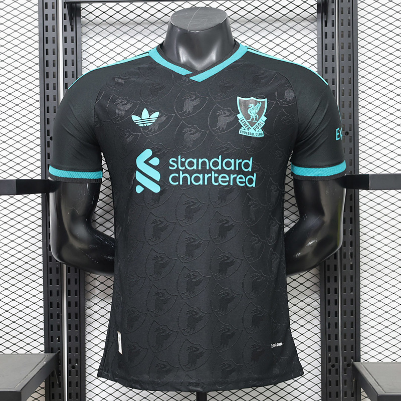 Liverpool 26/27 Liverpool Trefoil Player Black Retro