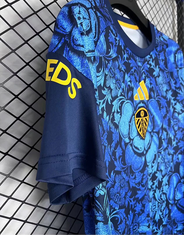 Leeds United 26/27 Leeds United Pre-Match Jersey 2