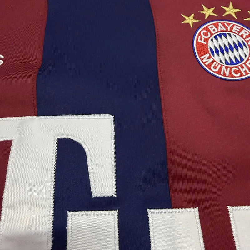 Bayern Munich 26/27 Bayern Munich Trefoil Retro Inspired Red Blue Short Sleeve Sweatshirt 2