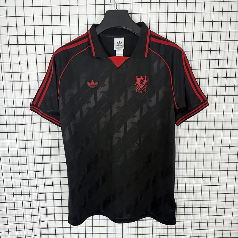 Liverpool 25/26 Liverpool Retro 90s Black