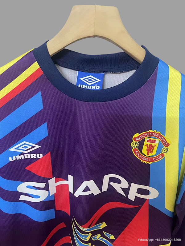 Manchester United 92/93 Manchester United Goalkeeper Purple 3