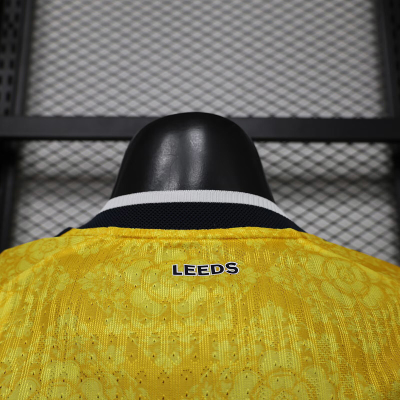 Leeds United 26/27 Leeds United Away Player 7