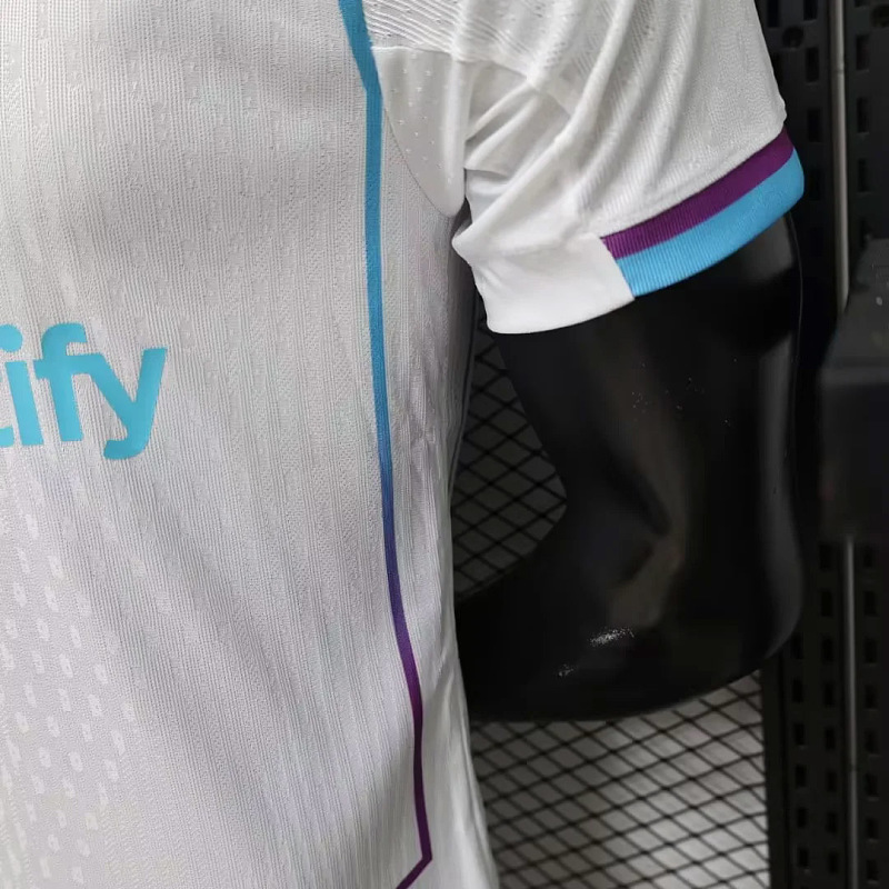 Barcelona 26/27 Barcelona Concept Player White Light Blue 3