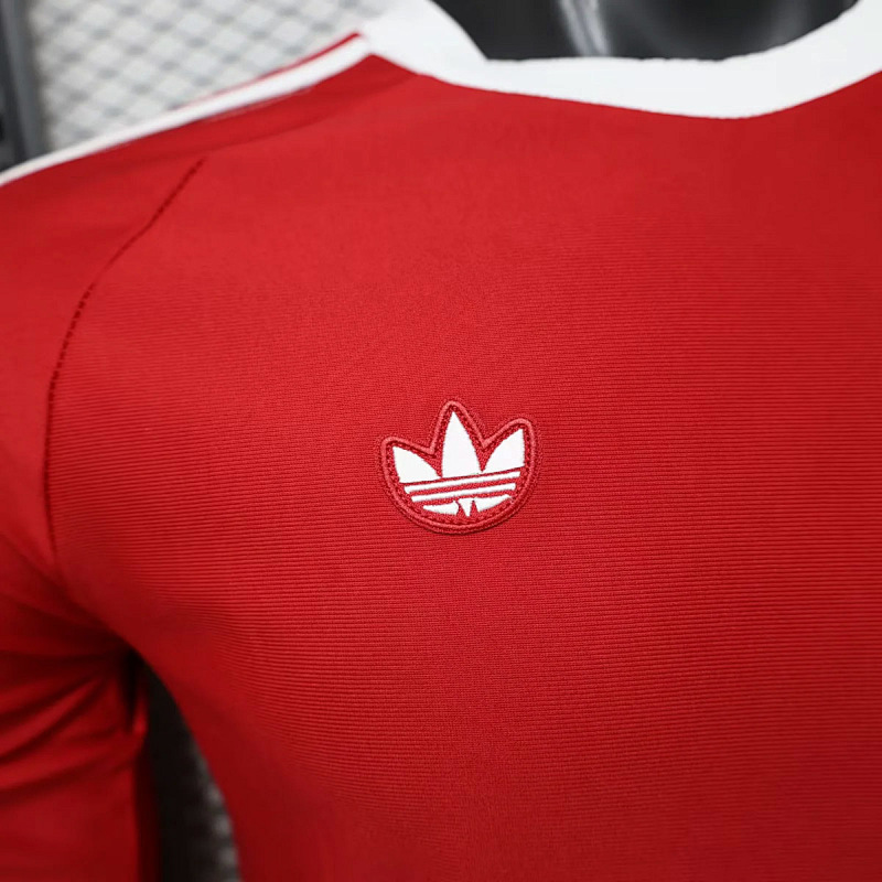 Manchester United 26/27 Manchester United x Adidas Originals Red Long Sleeve 3