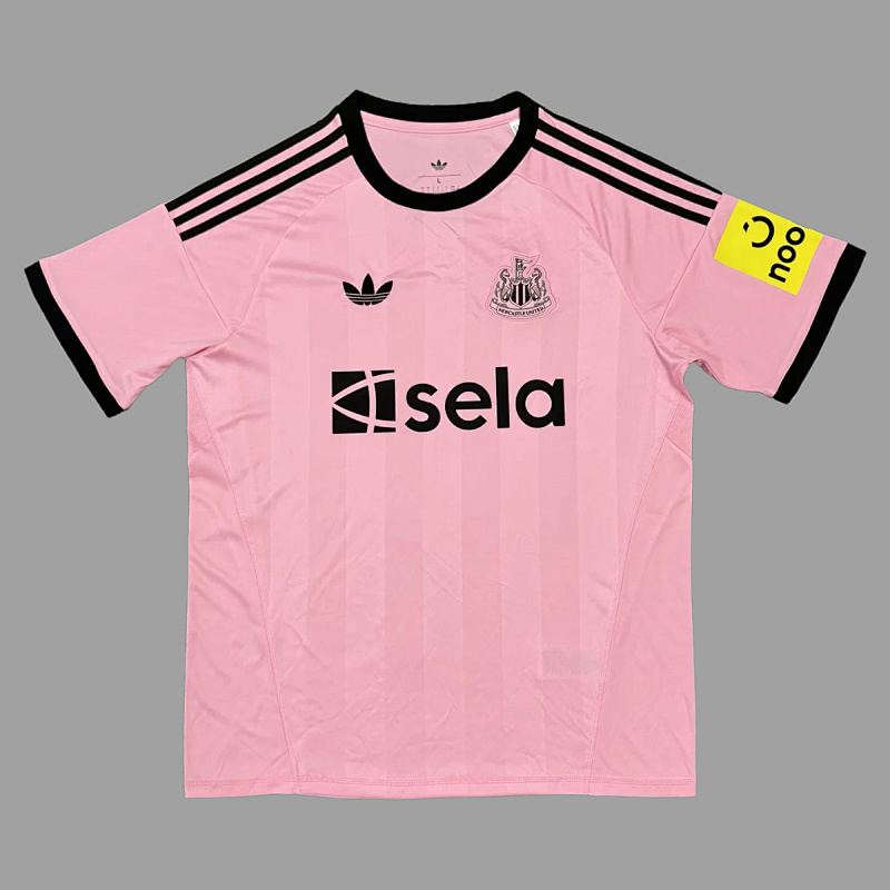 Newcastle 25/26 Newcastle United Goalkeeper 4