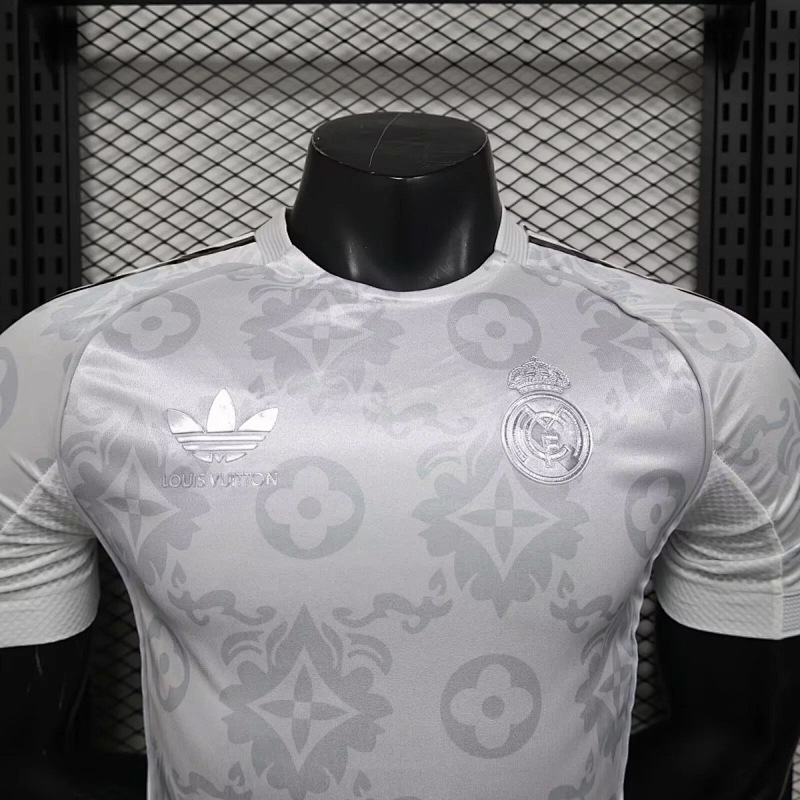 Real Madrid 25/26 Real Madrid x Louis Vuitton Special Player Silver 9