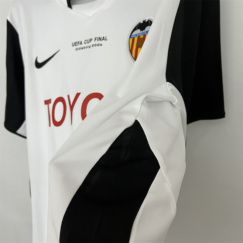 Valencia 03-04 Valencia home white 4