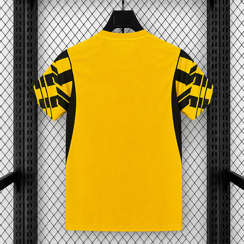 Chelsea 26/27 Chelsea Goalkeeper Away 2