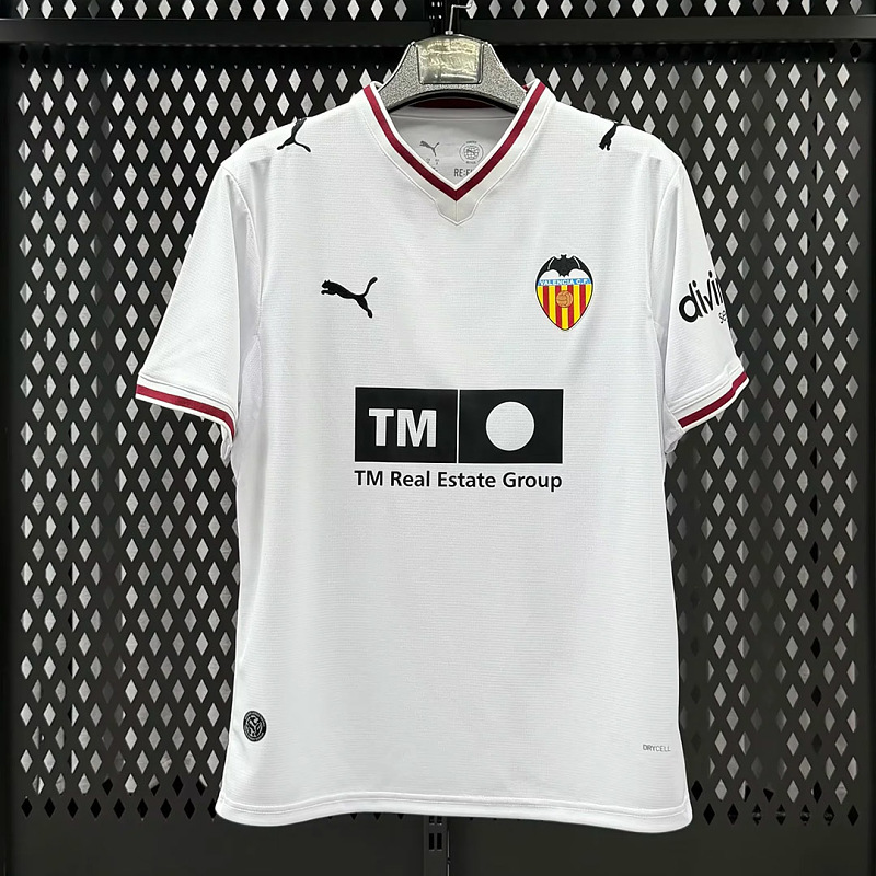 Valencia 26/27 Valencia CF Home