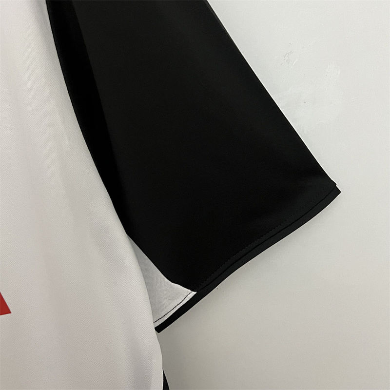 Valencia 03-04 Valencia home white 5