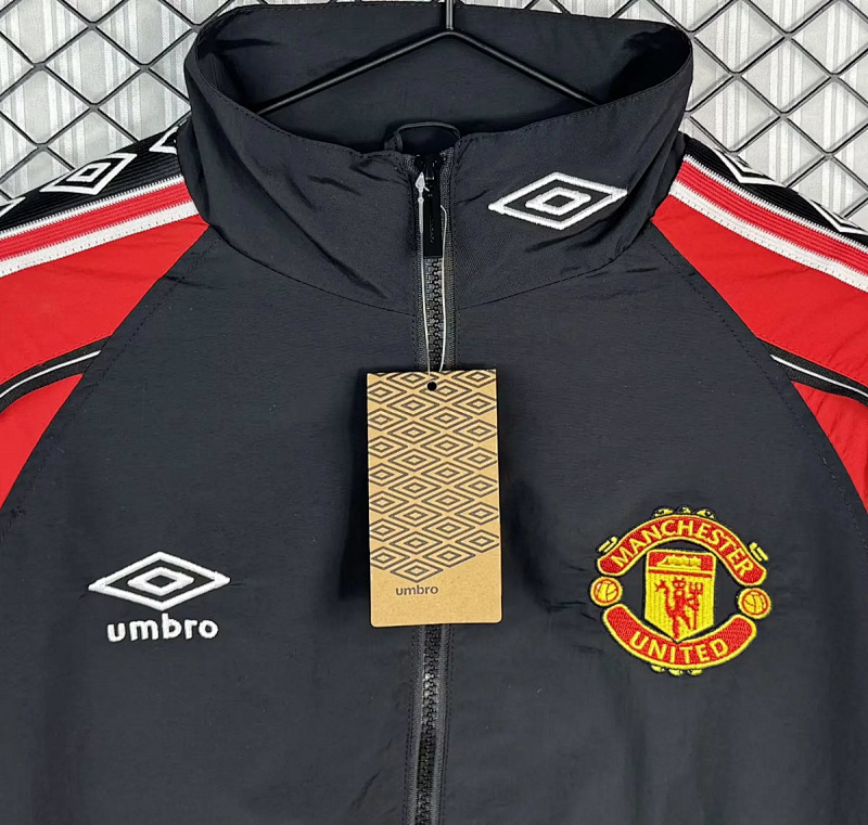 Manchester United 98/99 Manchester United Black Red Windbreaker 4