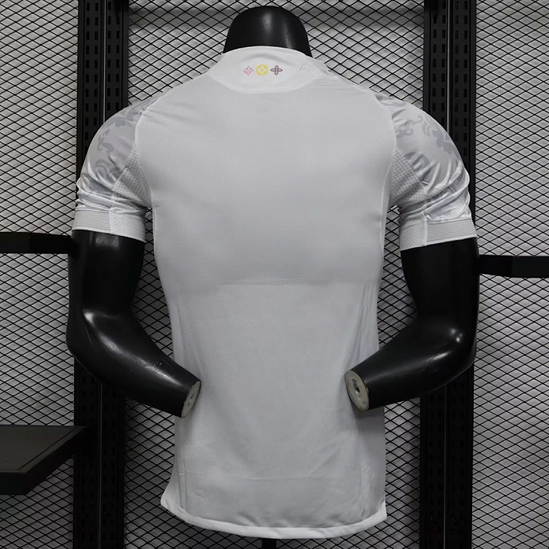 Real Madrid 25/26 Real Madrid x Louis Vuitton Special Player Silver 10