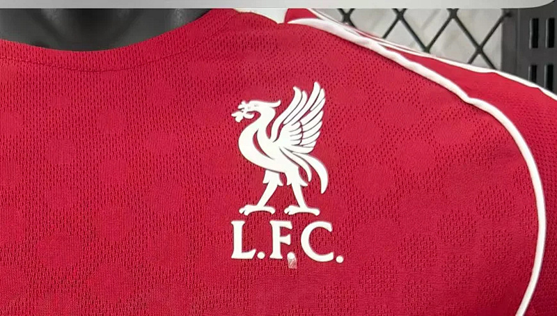 Liverpool 25/26 Liverpool Home Long Sleeve Player 2