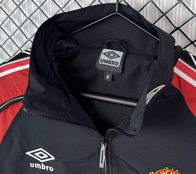 Manchester United 98/99 Manchester United Black Red Windbreaker 5
