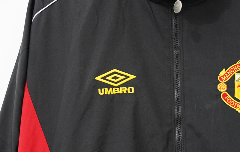 Manchester United 96/97 Manchester United Red Black Windbreaker 8