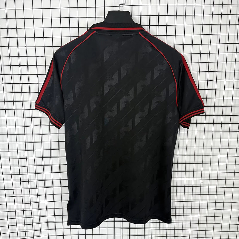Liverpool 25/26 Liverpool Retro 90s Black 2