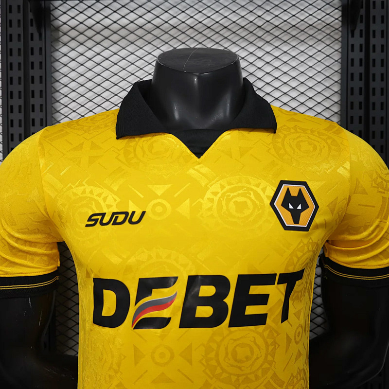 Wolves 25/26 Wolverhampton Wanderers Wolves Home Player 4