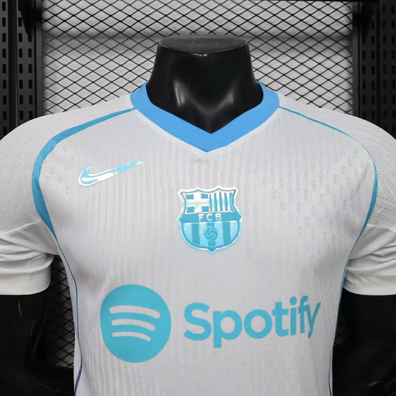 Barcelona 26/27 Barcelona Concept Player White Light Blue 9