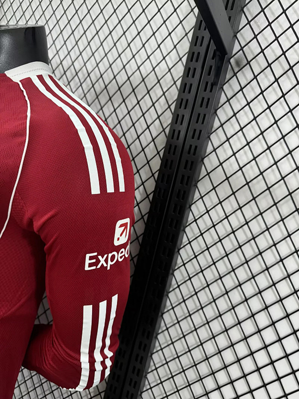 Liverpool 25/26 Liverpool Home Long Sleeve Player 8
