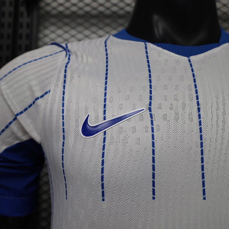 Brighton 26/27 Brighton Away Player 3