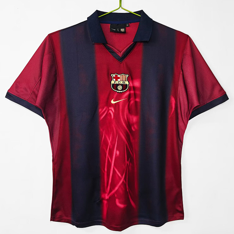 Barcelona 00/01 Barcelona Home Travis Scott Remark