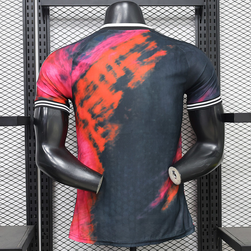 Manchester United 26/27 Manchester United Special Player Vibrant Red and Black 8