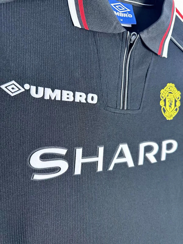 Manchester United 98/99 Manchester United Black Retro 3