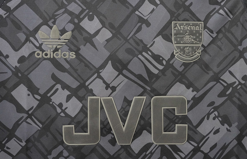 Arsenal 90/92 Arsenal Blackout Retro 6