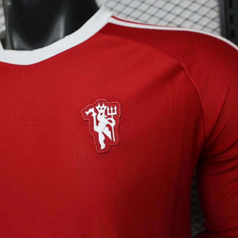 Manchester United 26/27 Manchester United x Adidas Originals Red Long Sleeve 4