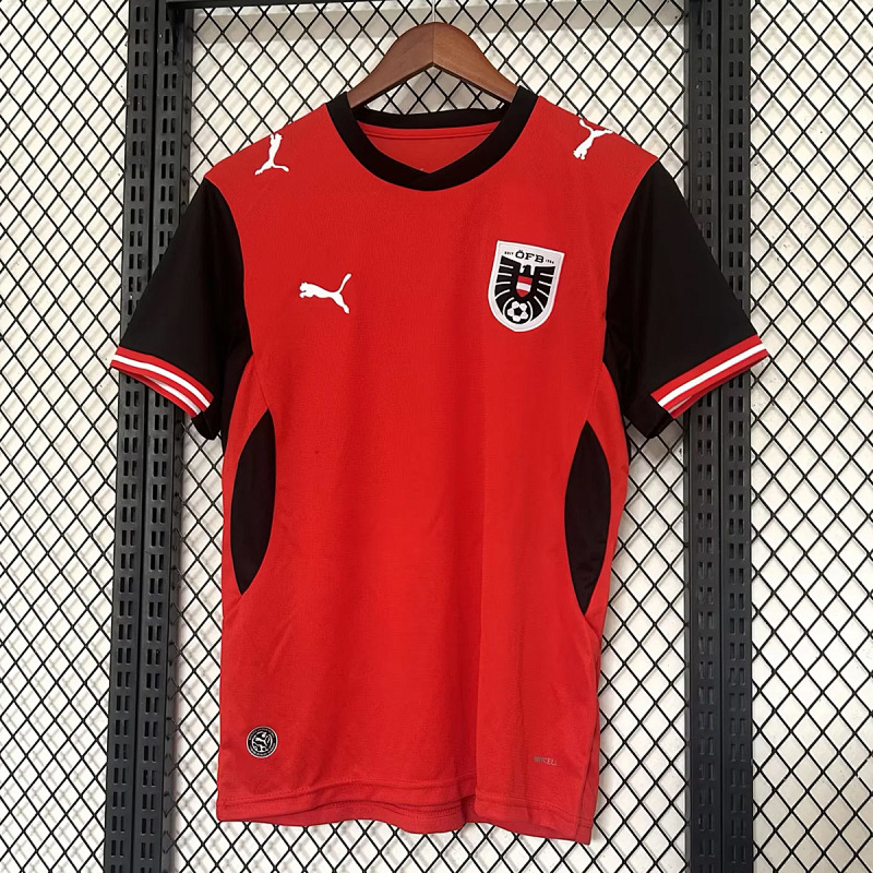 Nazionale Austria Home