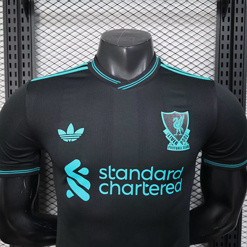 Liverpool 25/26 Liverpool Special Black Green Long Sleeve Player 9