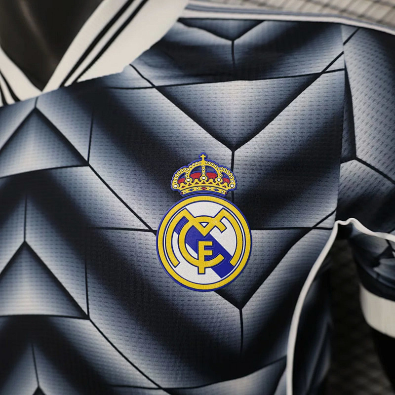 Real Madrid 25/26 Real Madrid Lifestyle Black Player Retro 4