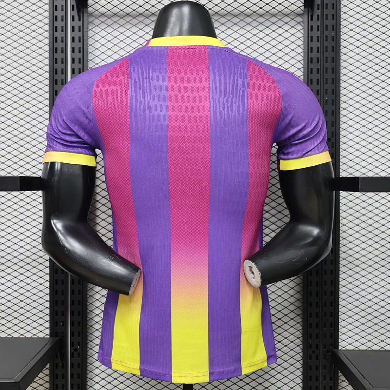 Barcelona 25/26 Barcelona Vivid Purple Noble Red Midwest Gold Special Player 8