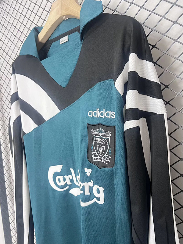 Liverpool 95/96 Liverpool Green Lapel Collar Sweatshirt 3