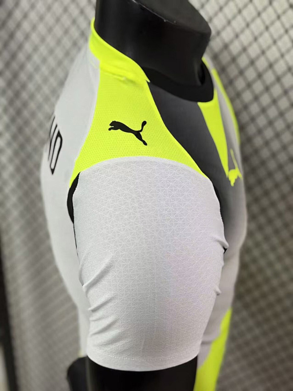 Borussia Dortmund 25/26 Dortmund Away Player 6
