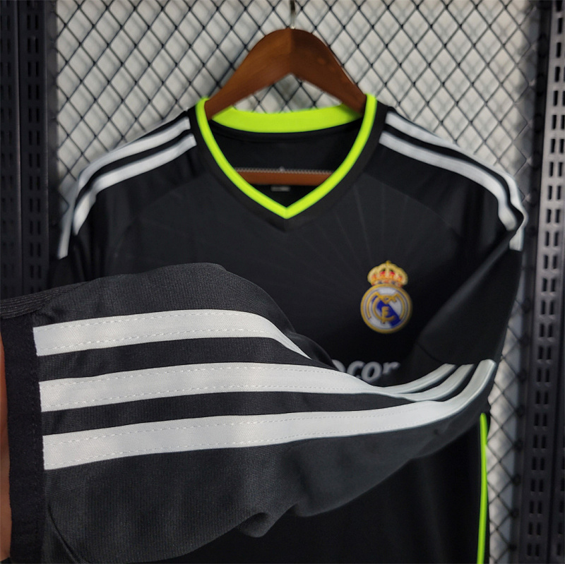 10-11 R 10-11 R MAD away long sleeve 8