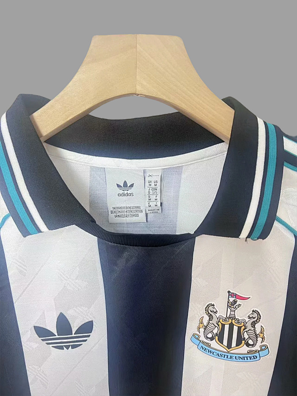 Newcastle 24/25 Newcastle United Long Sleeve Retro 3