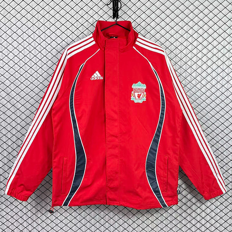 Liverpool 06/07 Liverpool Home Red Windbreaker