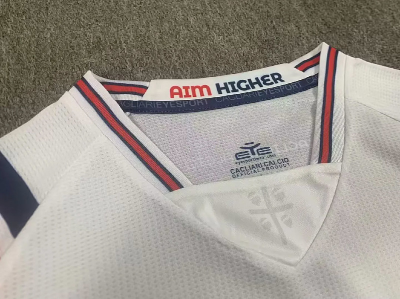 Cagliari 26/27 Cagliari Away 4