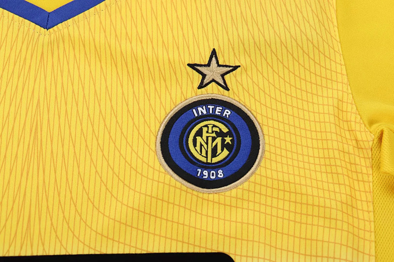Inter 02/03 Inter Milan Third Kids Retro Size 16-28 5