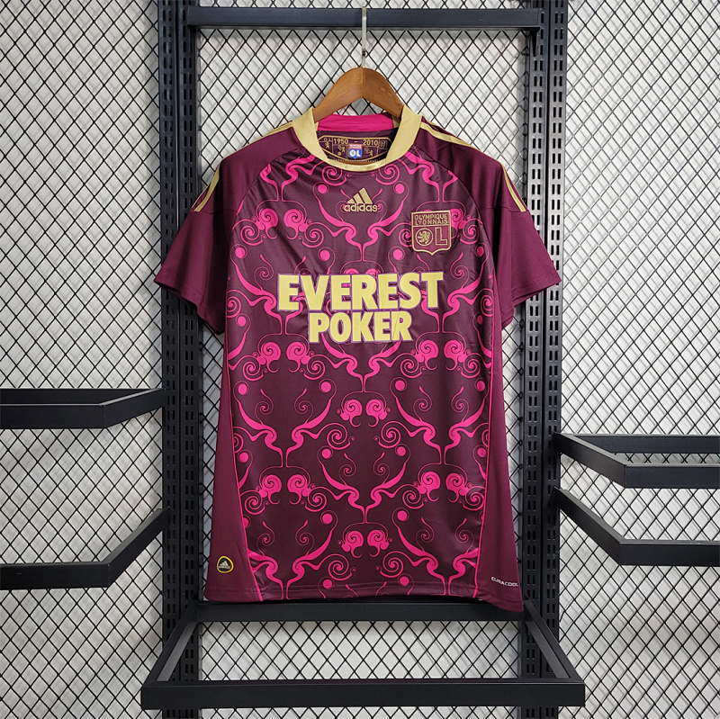 Lyon 10-11 Lyon red away