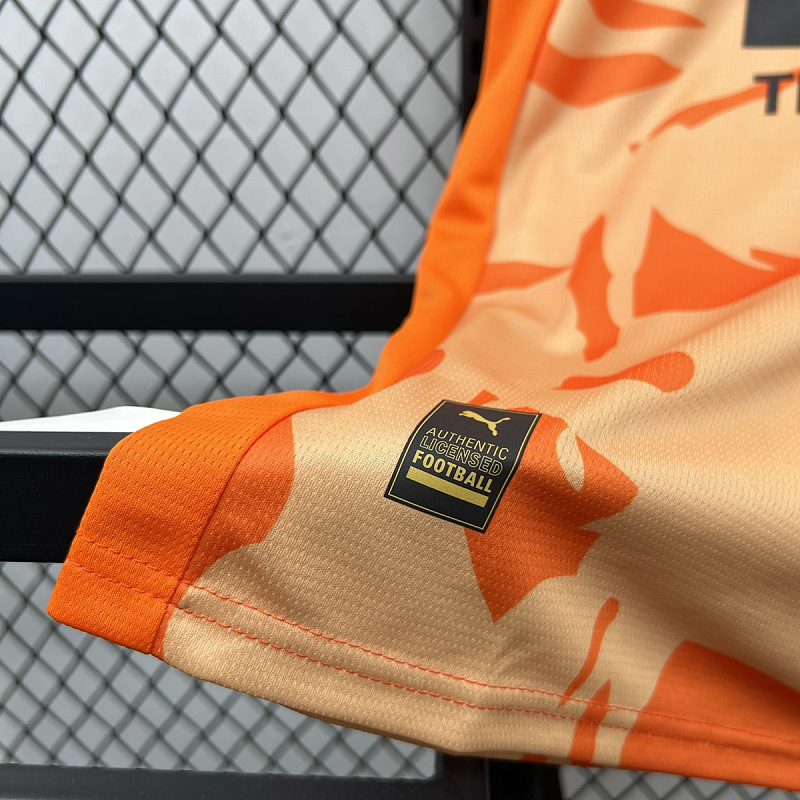 Valencia 25/26 Valencia CF Retro 3