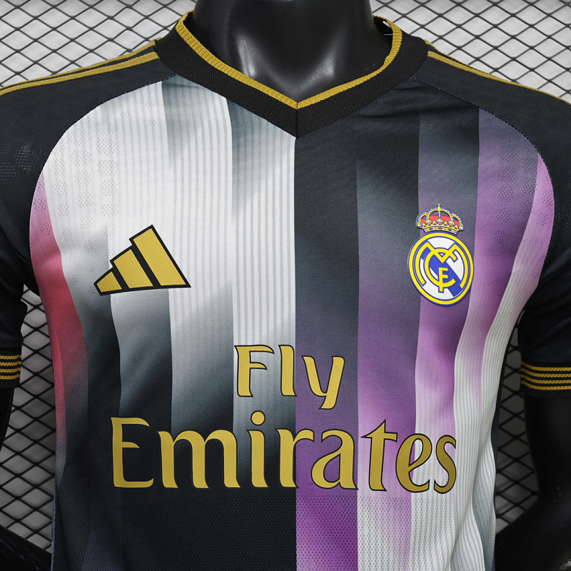 Real Madrid 26/27 Real Madrid Special Player Striped Black and Purple Gold 3