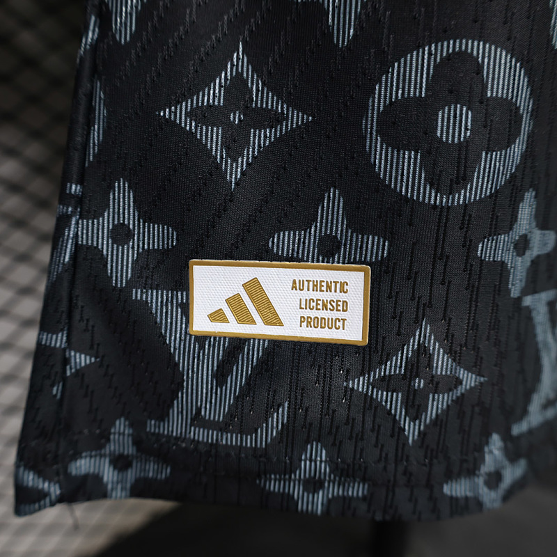 Real Madrid 25/26 Real Madrid x Louis Vuitton Special Edition Player Black 7