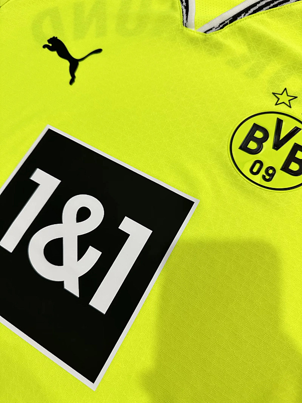 Borussia Dortmund 24/25 Dortmund Special Player 4