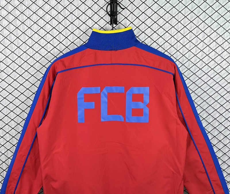Barcelona 10/11 Barcelona Red Windbreaker 3