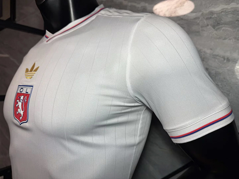 Lyon Lyon 75-Year Anniversary Player 5